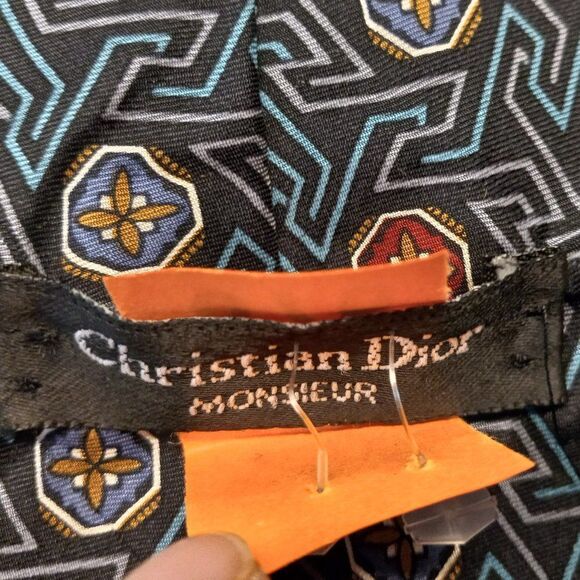 Christian Dior Silk Abstract Tie - Picture 5 of 7